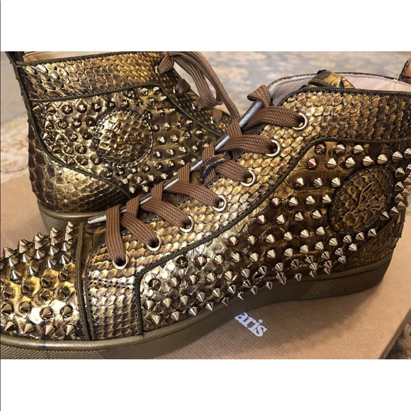 Comment below up to a size 15 - Picture 2 of 7